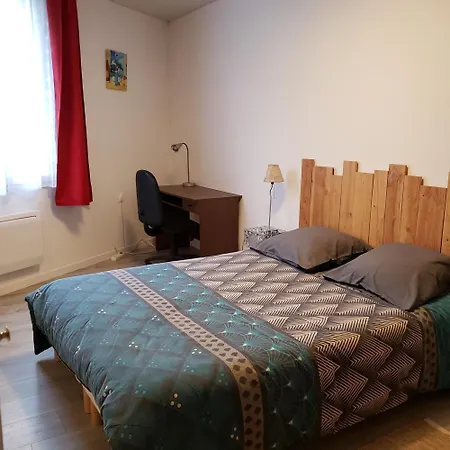 Casa vacanze Maison Plain-pied, Au Calme, Avec Parking Privé Lussac-les-Châteaux